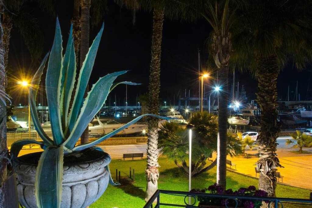 Casa Delle Zammare Fronte Mare Centro Storico Villa Riposto Ngoại thất bức ảnh